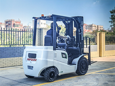 Quels sont les avantages du système de chariot élévateur AI de Hifoune Forklift ?